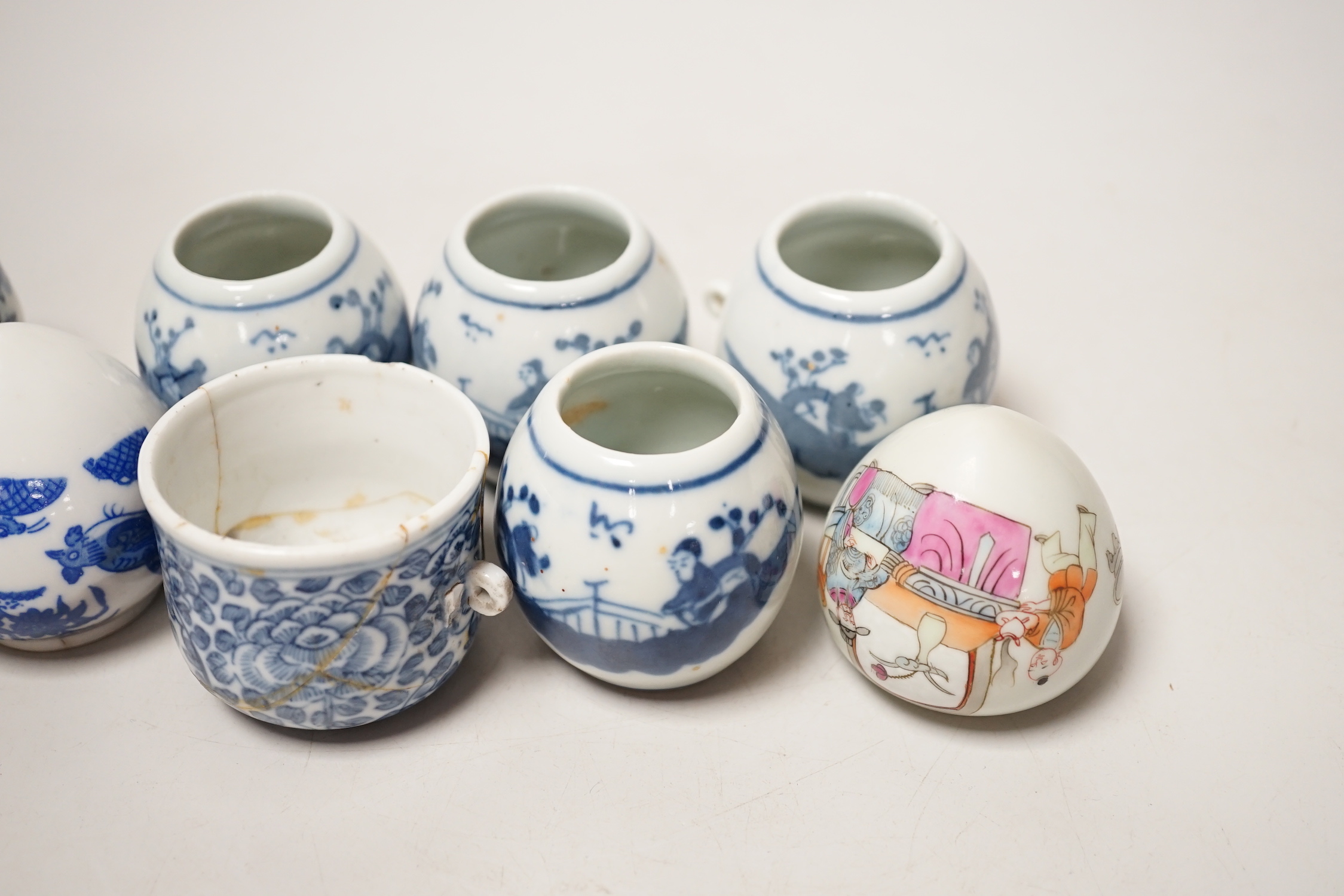 Ten Chinese porcelain bird feeders, 19th/20th century, 4.5cm